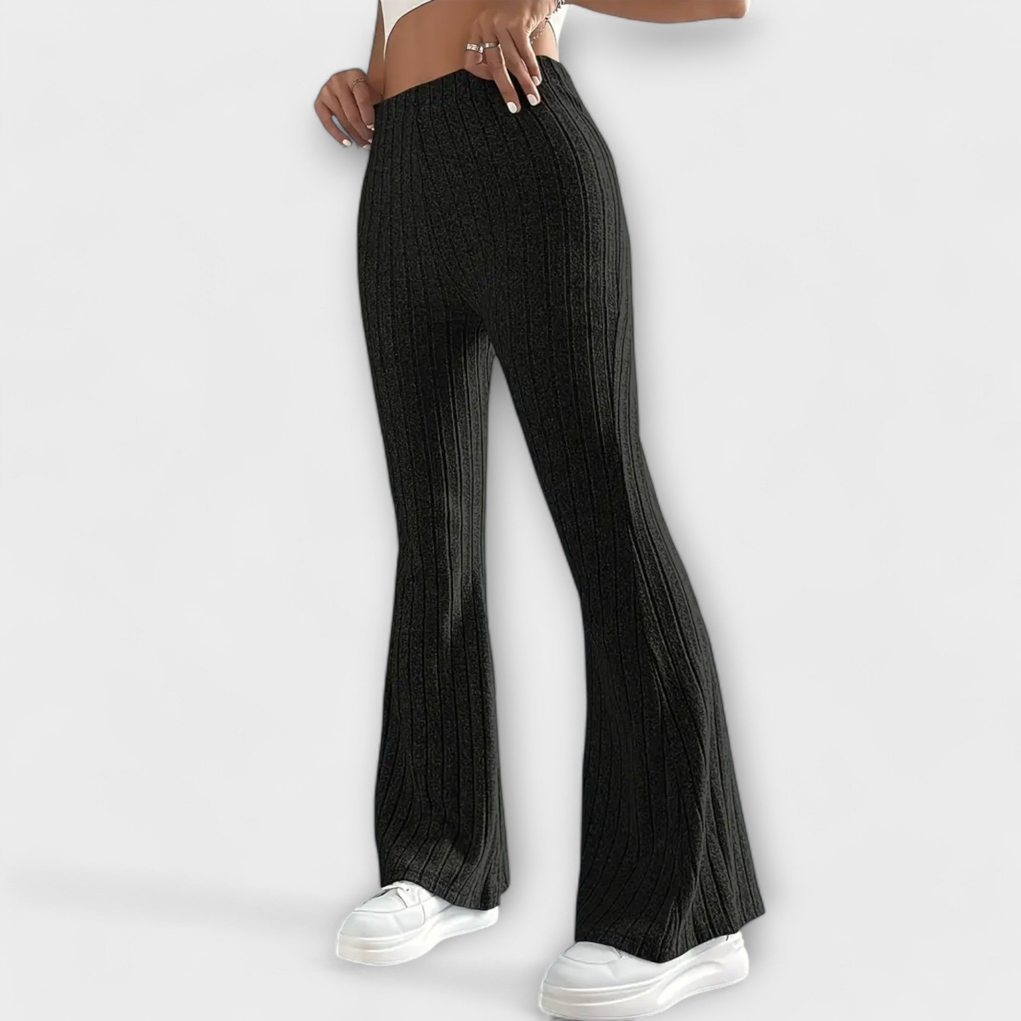 Jennifer – Elegant Flared Trousers