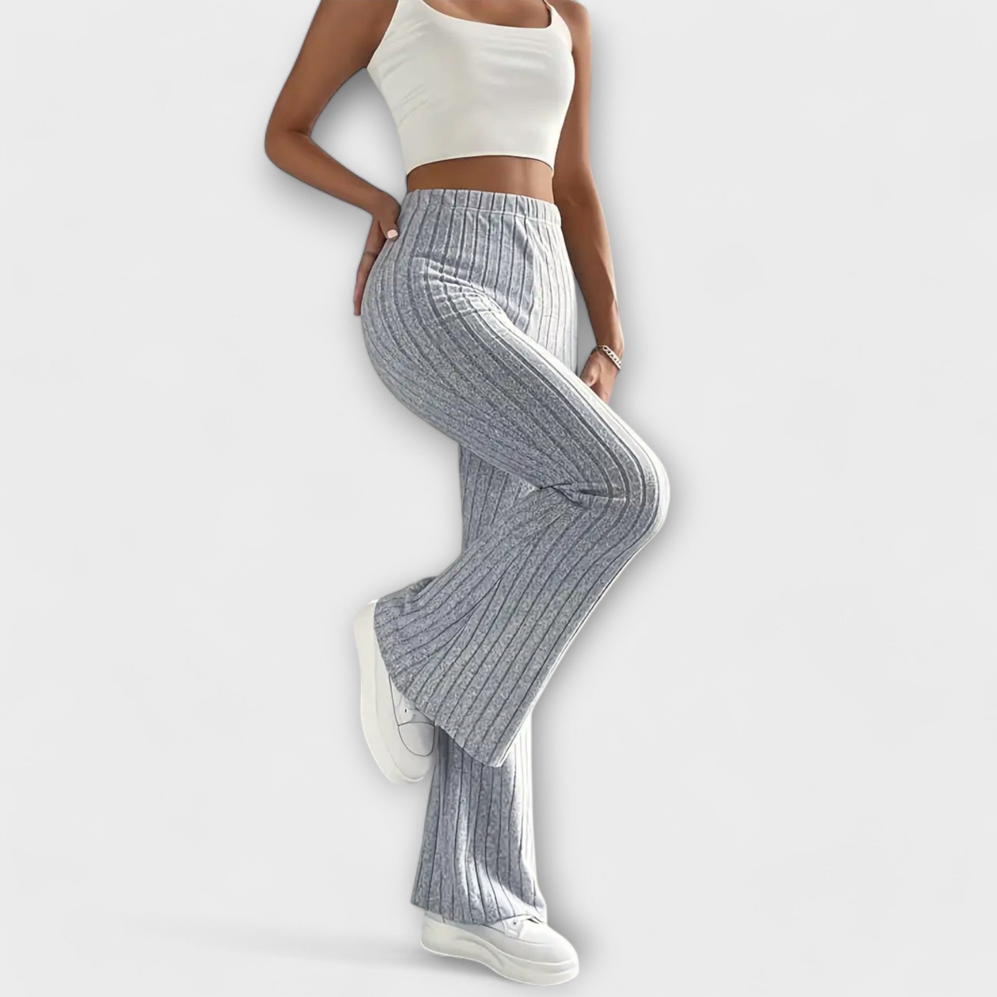 Jennifer – Elegant Flared Trousers