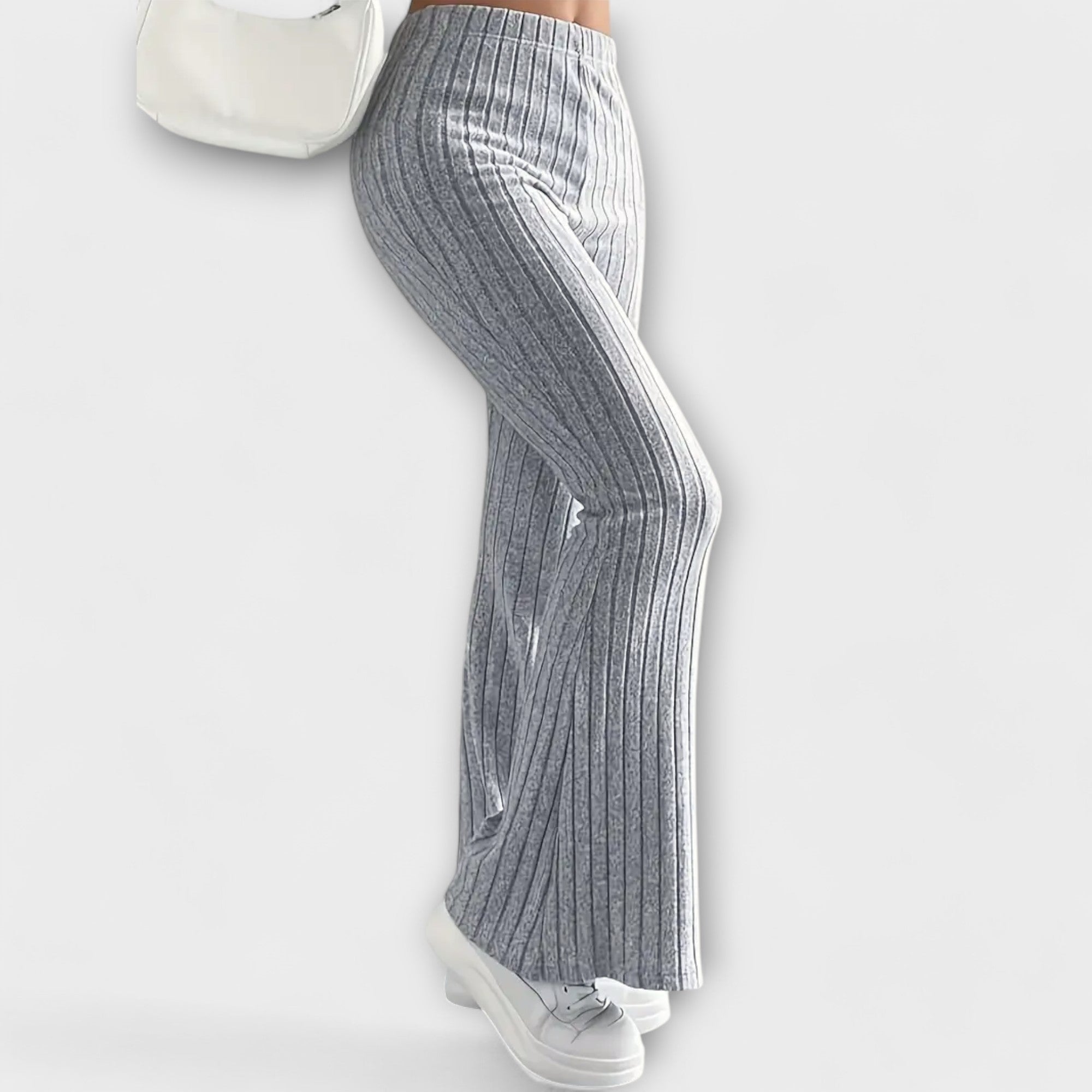 Jennifer – Elegant Flared Trousers