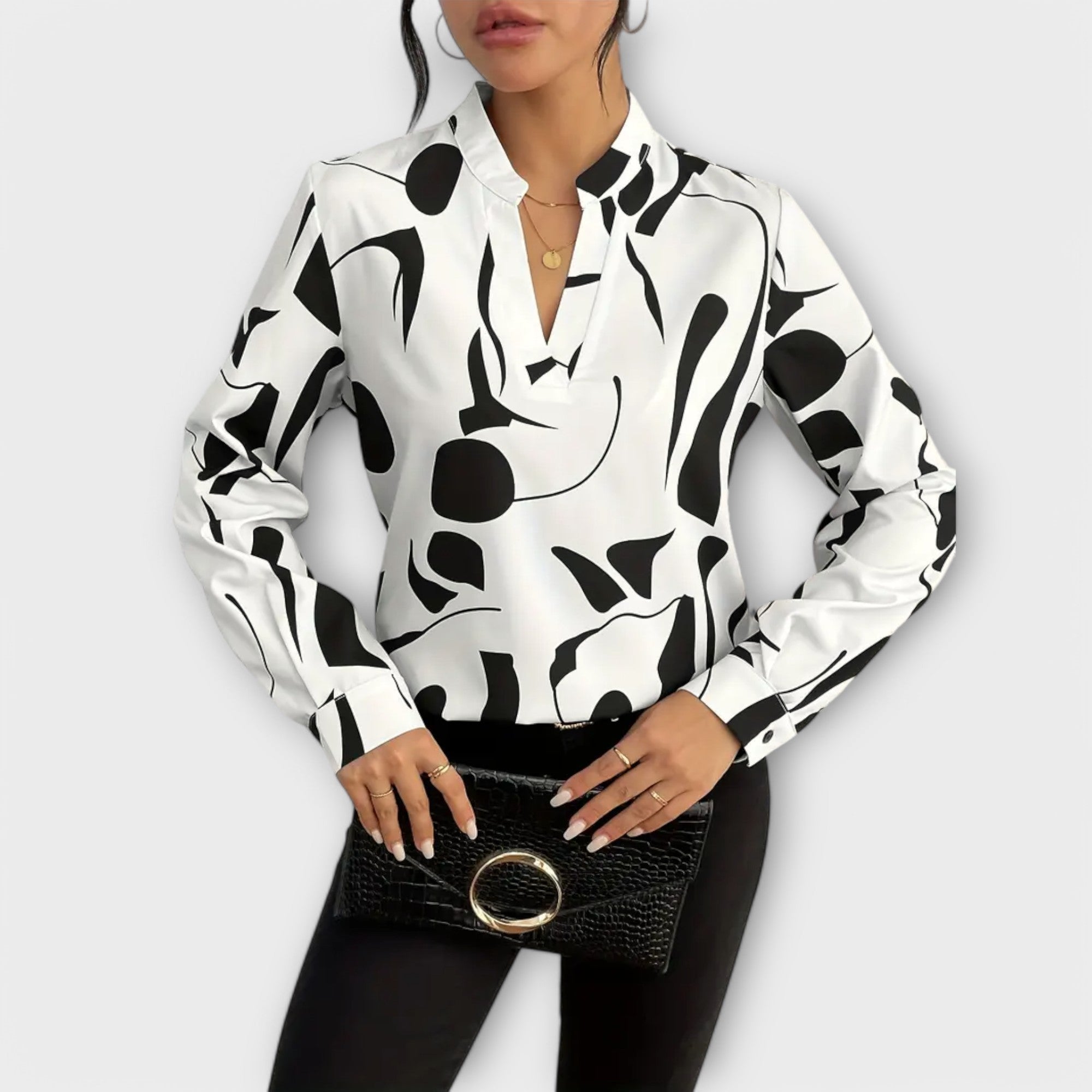 Joy | Elegant long-sleeved blouse with a pointed neckline